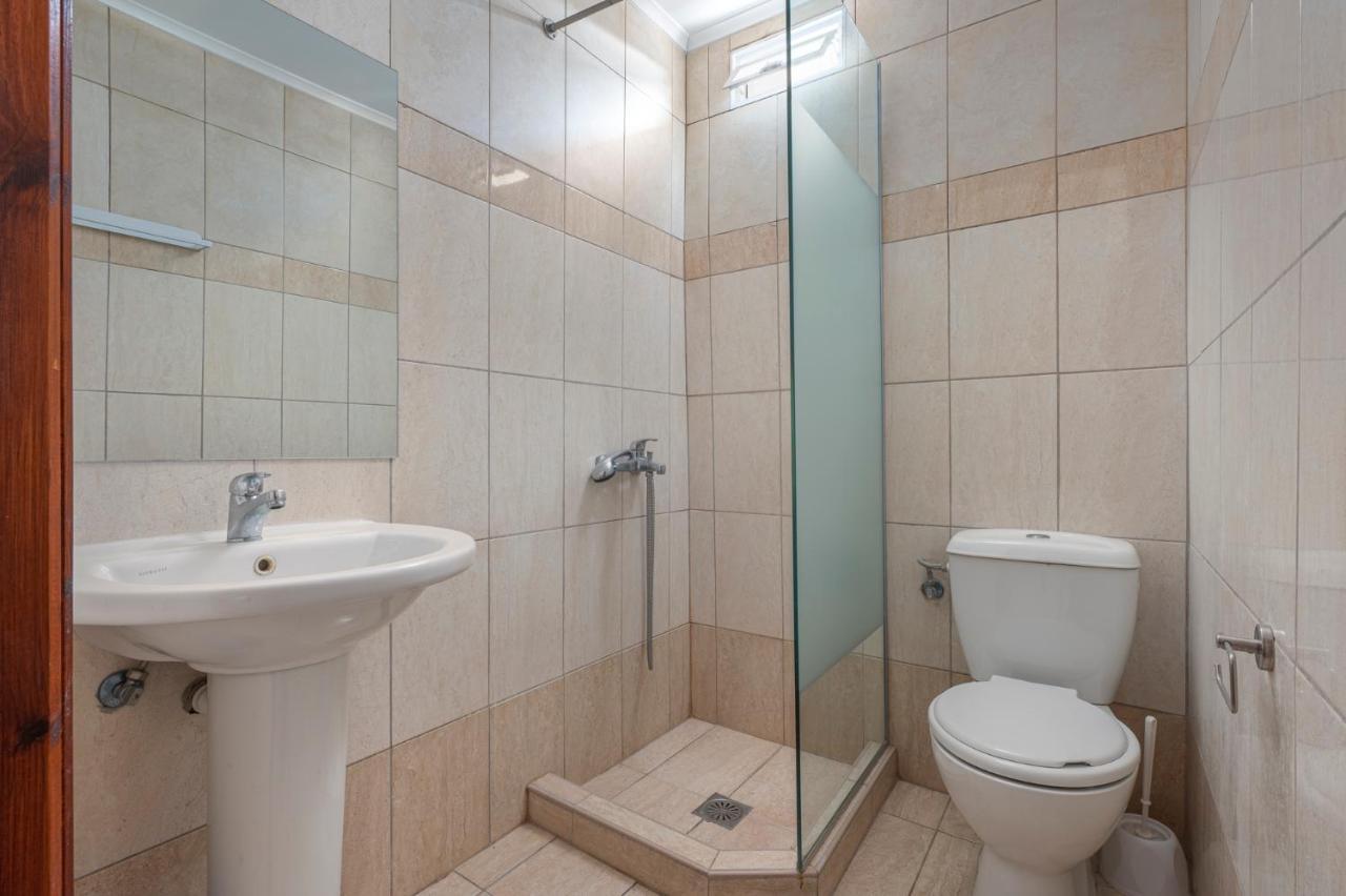 Adonis Hotel Pefkochori Buitenkant foto