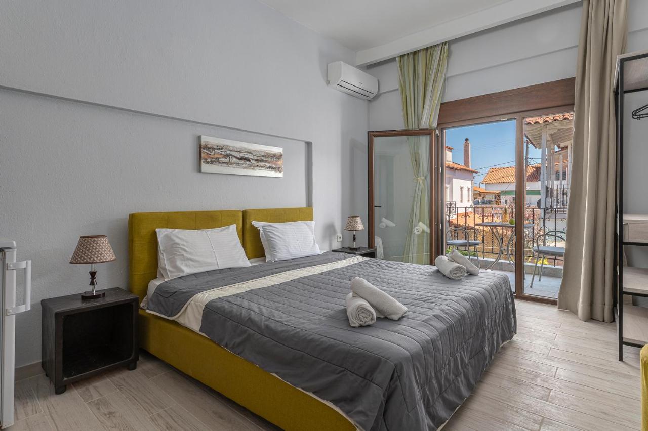 Adonis Hotel Pefkochori Buitenkant foto