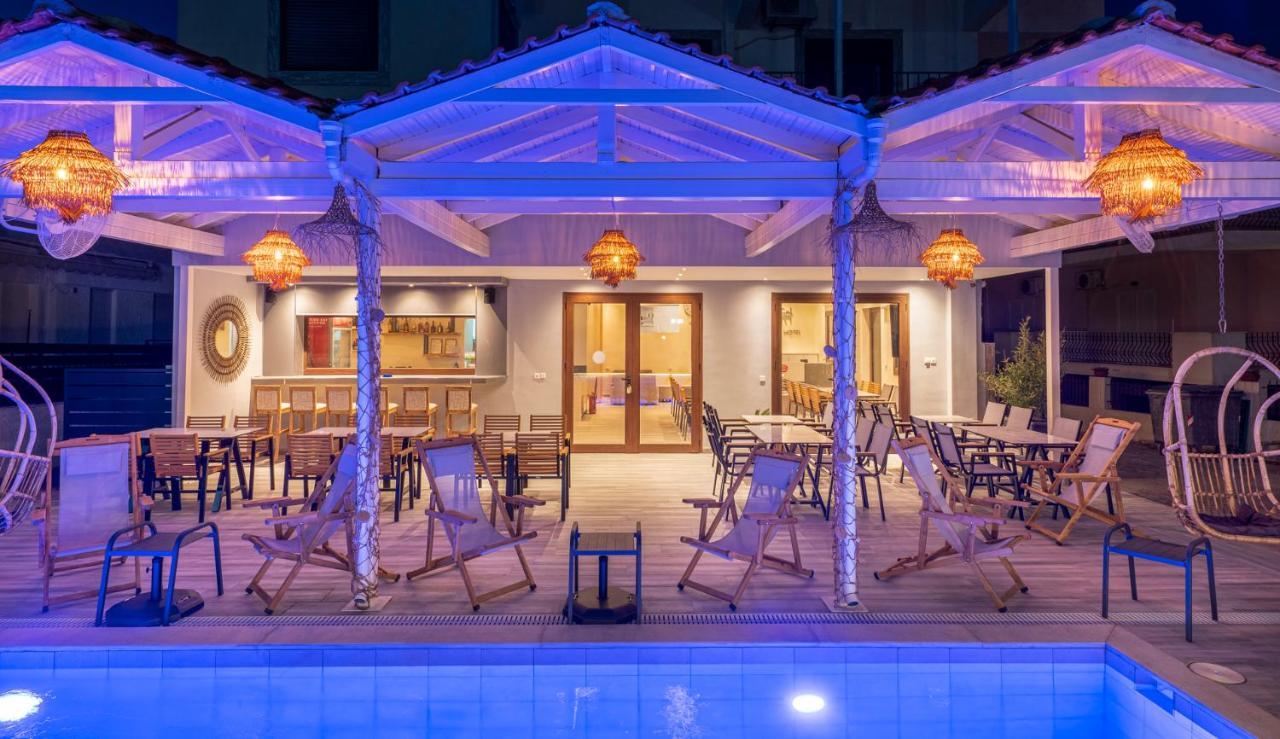 Adonis Hotel Pefkochori Buitenkant foto