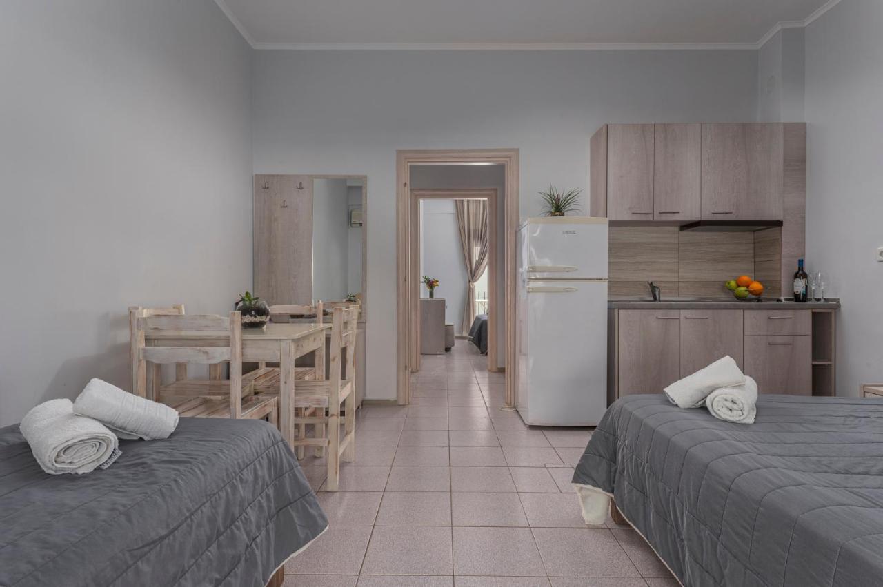 Adonis Hotel Pefkochori Buitenkant foto